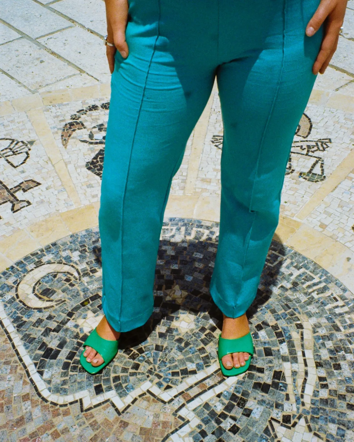 Tessa Pant - Agua